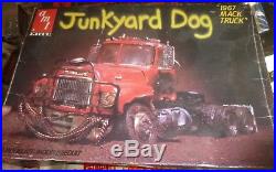 AMT 6653 MACK JUNKYARD DOG 1/25 Model Car Mountain STARTED DENTED TRUCK
