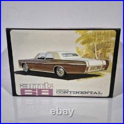 AMT 68 1968 Lincoln Continental Hardtop 1/25 Scale Customizing Model Kit RARE