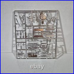 AMT 68 1968 Lincoln Continental Hardtop 1/25 Scale Customizing Model Kit RARE