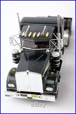 AMT 70s MOVIN' ON Kenworth W-925 1/25 Scale 6643 Truck & Trailer Model Kit Built