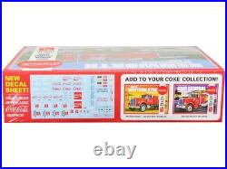 AMT AMT1286 Skill 3 Model Kit Kenworth W-925 Tractor Coca-Cola 1/25