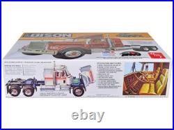 AMT AMT1390 Skill 3 Model Kit Chevrolet Bison Truck Tractor 1/25 Scale Model