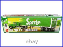 AMT AMT1467 1/25 Skill 3 Model Kit Great Dane 40' Dry Goods Trailer