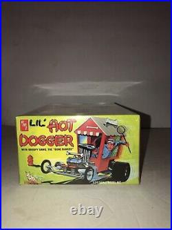 AMT AMT908 125 Scale Li'l Hot Dogger Show Rod Model Kit (Sealed)
