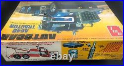 AMT Autocar A64B Tractor 1/25 Semi Truck T526 Vintage 1972 Model Kit SEALED