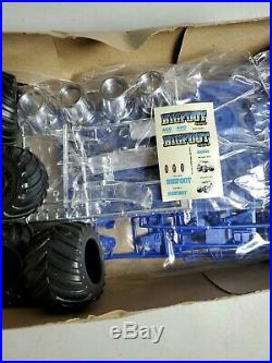 AMT BIGFOOT 4X4X4 Ford MONSTER TRUCK 1/25 SCALE 1984 SEE DETAILS