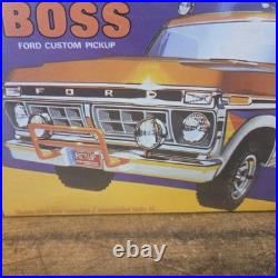 AMT BOONIE BOSS T412 Ford Custom Pickup Truck Model Kit Hobby SEALED