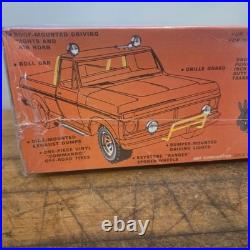 AMT BOONIE BOSS T412 Ford Custom Pickup Truck Model Kit Hobby SEALED