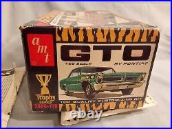 AMT BOXED 1965 Pontiac GTO George Barris 1/25 Model Kit