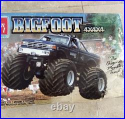 AMT Bigfoot 4x4x4 No. 6712 1/25 Model Kit
