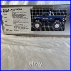 AMT Bigfoot 4x4x4 No. 6712 1/25 Model Kit