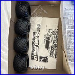 AMT Bigfoot 4x4x4 No. 6712 1/25 Model Kit