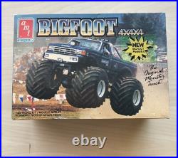 AMT Bigfoot 4x4x4 No. 6712 1/25 Model Kit Open Box