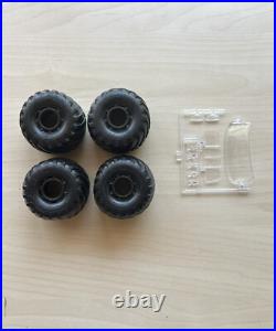 AMT Bigfoot 4x4x4 No. 6712 1/25 Model Kit Open Box