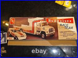 AMT Budweiser Race Team Mustang Funny Car Ford Ramp Truck KIT 1/25