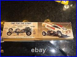 AMT Budweiser Race Team Mustang Funny Car Ford Ramp Truck KIT 1/25