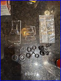 AMT Budweiser Race Team Mustang Funny Car Ford Ramp Truck KIT 1/25