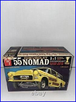 AMT Chevrolet 55 Nomad Car Model Kit