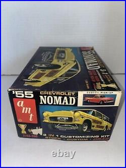 AMT Chevrolet 55 Nomad Car Model Kit