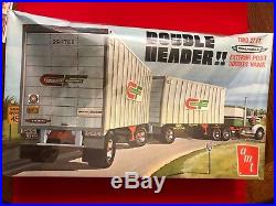 AMT DOUBLE HEADER 2 x 27 FT EXTERIOR POST VANS TRAILER MODEL KIT 1/25! SEALED