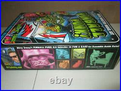 AMT Dirty Donny Pinball Punk Resin Monster Model Kit 997/12 Over 8 Tall