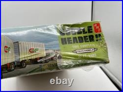 AMT Double Header Two Trailmobile Exterior Post Vans 1/25 Model Kit #T521 Sealed