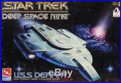 AMT ERTL 1420 Star Trek Deep Space Nine USS Defiant Plastic Model Kit #8255U