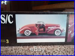 AMT ERTL 1937 Cord 812 S/C Model Car Kit 1/12 Scale (NEW FACTORY SEALED)