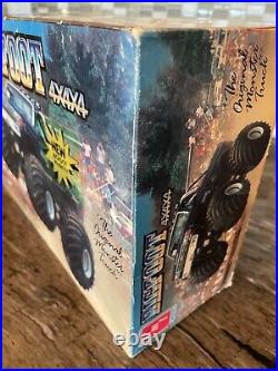 AMT ERTL 1989 Bigfoot 4X4X4 Ford Monster Truck 1/25 Scale Model Kit 6791