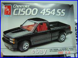 AMT/ERTL 1/25 Combo kits Ford Lightning and Chevy 1500 454SS Super Truck 2 kits