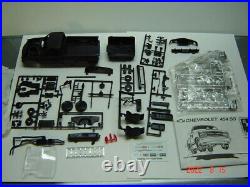 AMT/ERTL 1/25 Combo kits Ford Lightning and Chevy 1500 454SS Super Truck 2 kits
