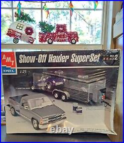 AMT / ERTL 1/25 Show-Off Hauler SuperSet With Chevy Truck, Corvette & Trailer FS