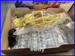 AMT ERTL 1/32 SHOCKWAVE JET POWERED TRUCK PETERBILT Sealed Inside Les Shockley