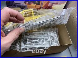AMT ERTL 1/32 SHOCKWAVE JET POWERED TRUCK PETERBILT Sealed Inside Les Shockley