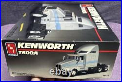 AMT/ERTL Kenworth T600A 1990 Model Truck Kit 1/26 Scale #6976 Open Box Complete