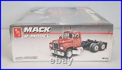 AMT ERTL Mack R Model 1/25 Scale Semi Truck Plastic Model Kit 6129, New Sealed