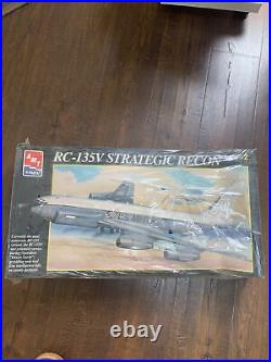 AMT ERTL Model Kit 8956 172 Scale RC-135V Strategic Recon Partially Sealed