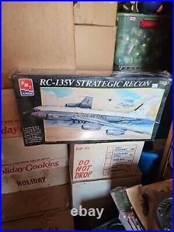 AMT ERTL Model Kit 8956 172 Scale RC-135V Strategic Recon Sealed