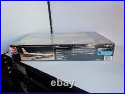 AMT ERTL Model Kit 8956 172 Scale RC-135V Strategic Recon Sealed