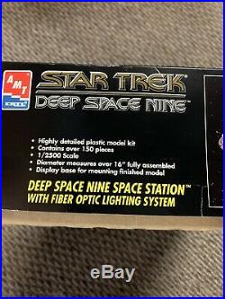 AMT ERTL Star Trek Deep Space Nine 16 Model Kit w Fiber Optic Lighting 8764 NEW