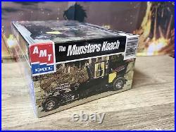 AMT ERTL The Munsters Koach 1/25 Scale Model Kit 30098 SEALED! NIB! FS