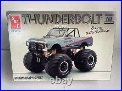 AMT ERTL Thunder Bolt II Rising To The Challenge 1/25 Model Kit Open Box