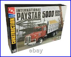 AMT Ertl 31007 1/25 Scale International Paystar 5000 Dump Truck Model Kit