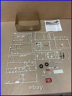 AMT Ertl 50 60 70 Chevrolet Chevy Fleetside Stepside Model Truck Kit Parts Lot