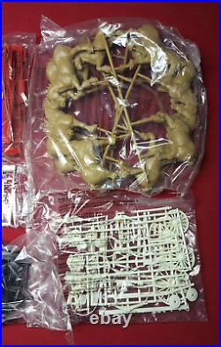 AMT Ertl 6716 Budweiser Clydesdale 8 Horse Hitch Model Kit 1/20