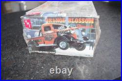 AMT Ertl Orange Blossom Special II Truck 125 Scale Model Kit Sealed Box