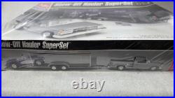 AMT/Ertl Show Off Hauler Super Set 1991 Chevy C1500 1/25 Scale Model Kit Sealed