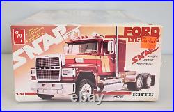 AMT Ertl SnapFit Ford LTL-9000 1/32 Scale Semi Truck Plastic Model 6787, Sealed