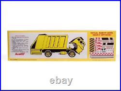 AMT Ford C-600 Gar Wood Load Packer Garbage Truck 125 Scale Model Kit