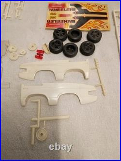 AMT Ford Custom Six-Wheel Van with Trail Bike 125 Unassembled Plastic Model Kit